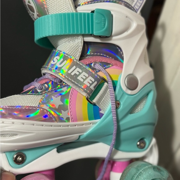 Girls Roller Skates - Rainbow Unicorn Adjustable Light up Roller Skates - Picture 10 of 10